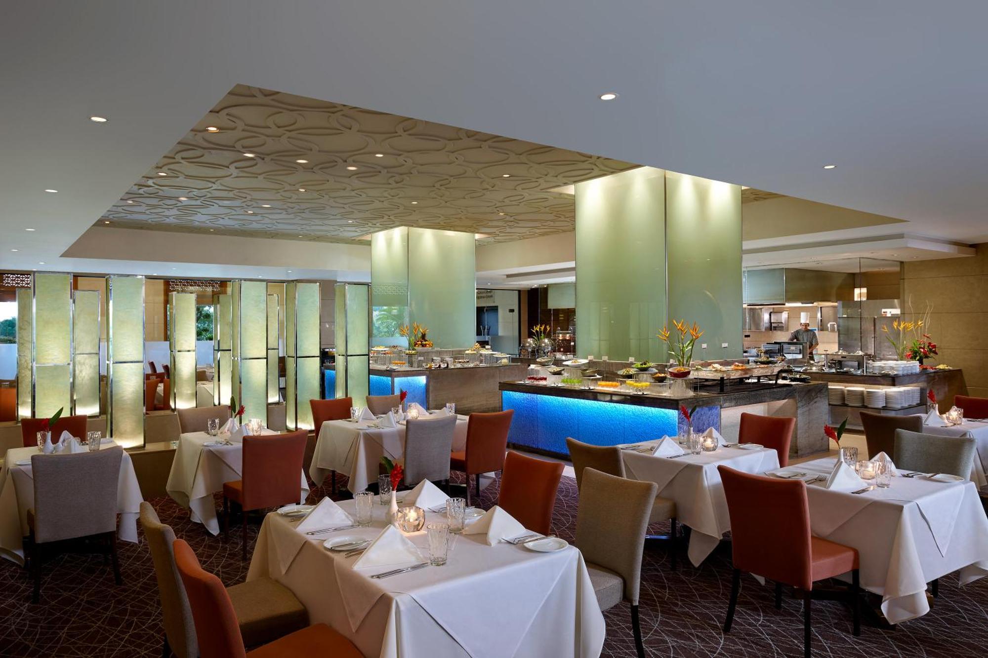 Cinnamon Lakeside Kolombo Exteriér fotografie The restaurant