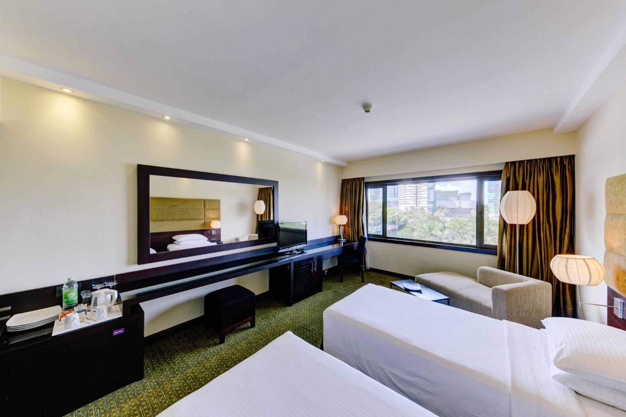 Cinnamon Lakeside Kolombo Exteriér fotografie Deluxe Room